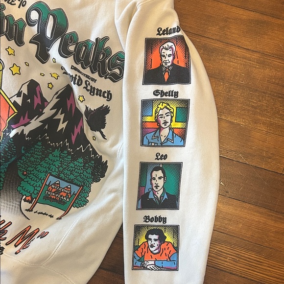 Twin Peaks Cream Crewneck Unisex Sweatshirt, Size Small - Picture 4 of 6